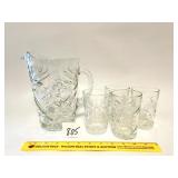 Star of David pitcher with four cups - Located in