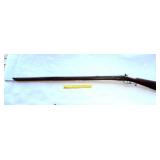Old flintlock gun. Unknown working condition.