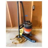 Master Mechanic 6 Gallon Wet / Dry Vac also