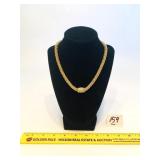 Necklace with a Sliding Pendant