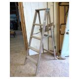 Vintage Wooden Ladder, for decorative use only