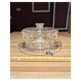 Pyrex Sculptured ovenware casserole w/ tray,