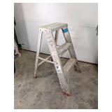 Werner Aluminum 26 in Ladder     Located in