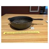 10 1/2 in Cast Iron Chicken Fryer Skillet