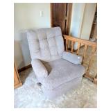 Recliner; needs cleaning     Located in kitchen