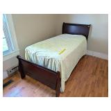 Twin Sleigh Bed, missing bed slats; mattress to