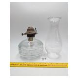 Vintage Oil Lamp - Missing Prong to hold Chimney