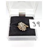 10K Gold & Diamond Ring 4.5g Total Ring Weight -