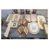 Group of Vintage Wall Décor, Mostly Plastic, some