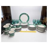 Gibson Dinnerware Set - 8 Place Setting - a few