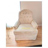 Vintage Arm Chair Made by Bushline - Measures