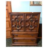 Vintage Chest of Drawers - Measures Approx. 39W x