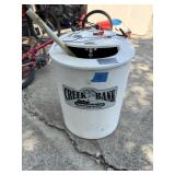 Creek Bank Bait Tank; does work; original pump
