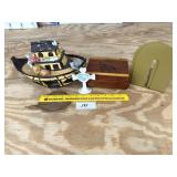 Resin Decorative Noah