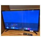 Samsung 32 in Full HD Smart LED TV w/ Remote;