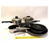 Miscellaneous lot of cookware