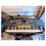 Yamaha PSR-48 w/ Stand & stool (worked when