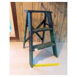Vintage Wood 2-Step ladder        Located in