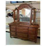 Vintage Vanity Dresser
