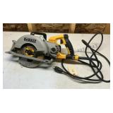 Dewalt Worm Drive Circular Saw