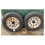 Tires and Rims on Hubs