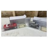 2 - 1/32 Scale Models Lot 9