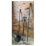 Long Handled Tools Lot 4