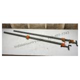 2 Pipe Clamps