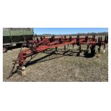 IH-Case 5600 Chisel Plow