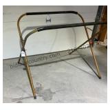 Paint Stand Lot 1