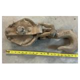 Large Pulley with Hook
