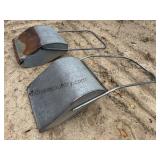 2 Metal Snow Scoops