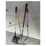 Long Handled Tools Lot 2