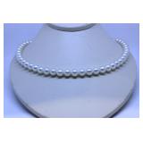 Beautiful Vintage Pearl Necklace