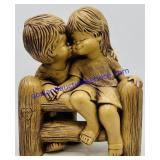 Resin Fannykins "Peck on the Cheek" Figure