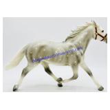 Breyer Traditional Laag Pacer