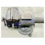 5ï¿½ Vice w/ Pipe Vice