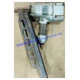 Hitachi NR83A Strip Nailer