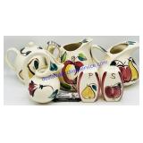 6 Pc Ceramics Set (S&P Shakers, Pitchers, Teapot)
