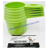 5 Pc Green Tupperware Measuring Cup Set