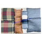 Throw Pillows