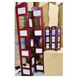 Red Wood, Trifold Picture Display