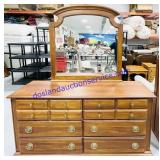 Broyhill Wooden 6 Drawer Dresser & Vanity