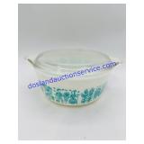 Vintage Pyrex "Amish Butterprint" Casserole Dish