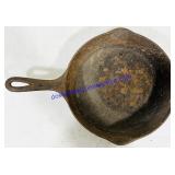 8.5" Cast Iron Pan