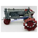 F-30 Farmall 1:16 Cast Iron Tractor