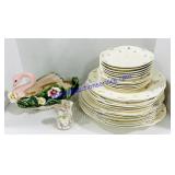 Homer Laughlin China and Swan Planter