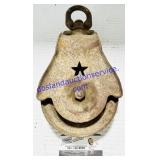 Metal Bracket & Wheel Pulley