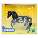 Breyer Traditional "Merry Widow"