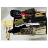 Lot of Plastic & Metal Brushes